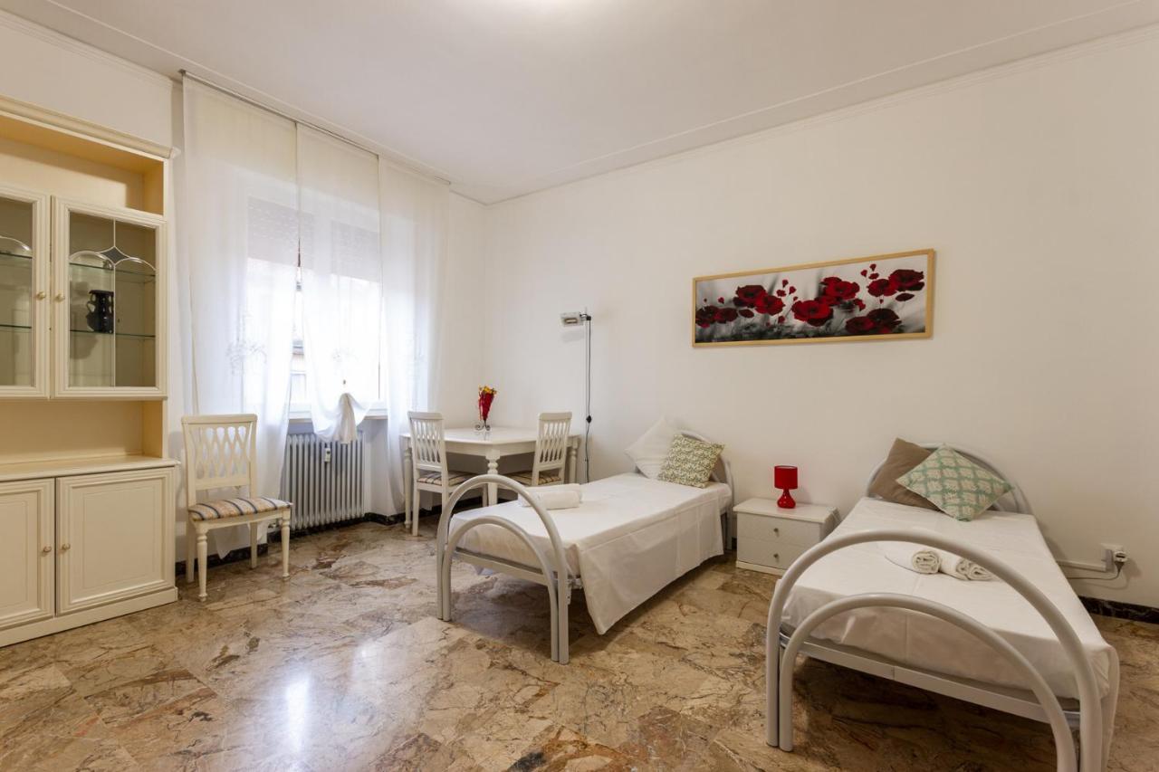 Flower Apartment Мантуя Экстерьер фото