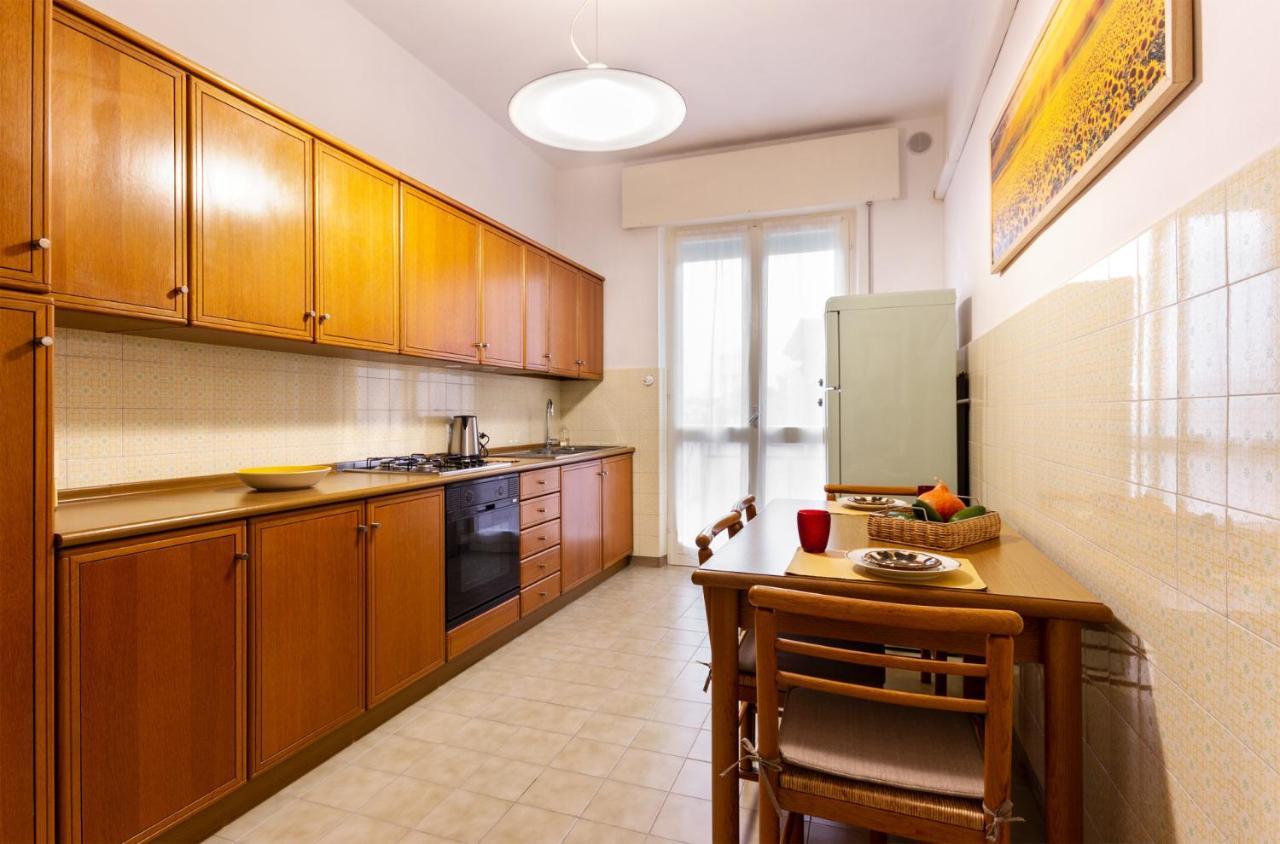 Flower Apartment Мантуя Экстерьер фото